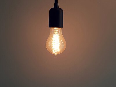 Відключення світла повертаються: у які години діятимуть графіки 30 червня 2026 року