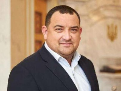 НАБУ затримало чинного нардепа у справі про хабарі на медобладнанні