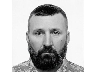 У Смілі прощаються з захисником, який загинув від ворожого дрона на Дніпропетровщині