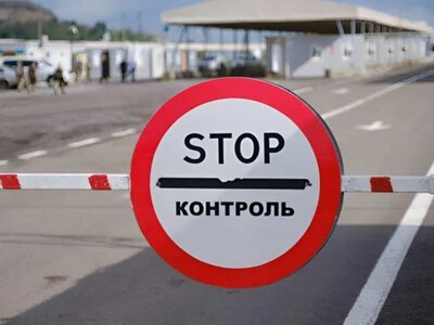 Дипломати, волонтери та бізнес: потік іноземців в Україну відновився на 60% від довоєнного рівня