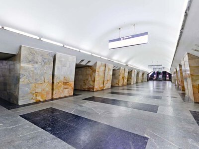 Два виходи на станції метро «Вокзальна» тимчасово закрили у Харкові