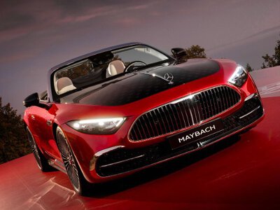 Ціна вражає: в Україні з'явився ексклюзивний кабріолет Maybach за 14 млн