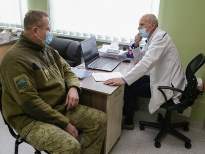 Першочергове обслуговування ветеранів внесли у ліцензійні вимоги для медзакладів