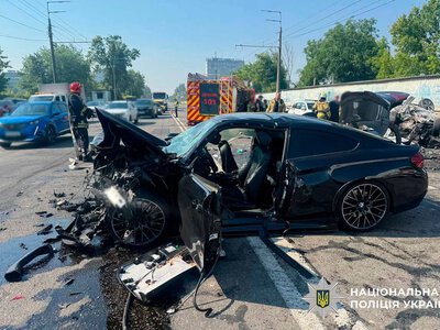 У Києві масштабна ДТП - зіткнулися п'ять автівок, є загибла і травмовані
