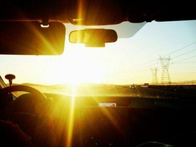 Авто под солнцем — Почему это опасно и что делать?