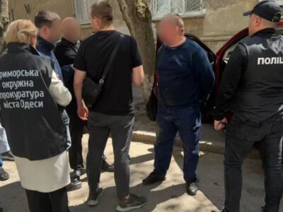 В Одесі судитимуть куратора вишу, якого обвинувачують у продажі «успішної» сесії за 1600 доларів