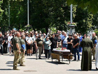 Ніжин попрощався з військовим Сергієм Черненком