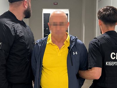 Очолював «міністерство» окупантів у Криму: СБУ затримала колишнього посадовця