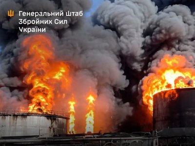 Сили оборони України підірвали логістику ворога та знищили резервуари російського НПЗ