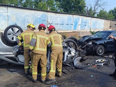 У Києві сталася масштабна ДТП за участю чотирьох авто: є загибла та четверо постраждалих