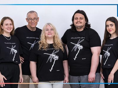  “Нехай частинка Херсонщини буде поруч із вами, де б ви не були: Вгору дарує авторський мерч” 