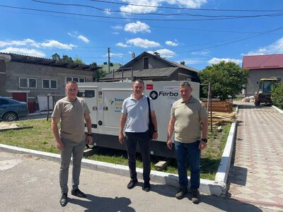 Безперебійна медицина: Зборівська лікарня посилила енергонезалежність завдяки шведським волонтерам та Українській команді