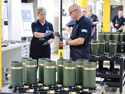 Україна уклала угоду з Rheinmetall на постачання далекобійних артилерійських боєприпасів