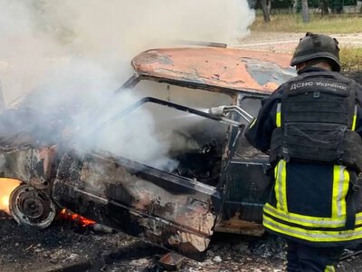  Який вигляд має автівка, по якій вдарили окупаційні війська у Херсоні. ФОТО 