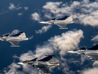Україна отримає 16 винищувачів Gripen від Швеції