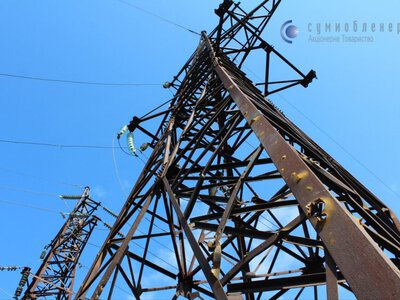 Майже 2,5 тисячі пошкоджених енергооб’єктів: у Сумиобленерго пояснили ситуацію з відключеннями + Фото