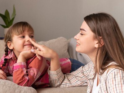 Десять фраз, які можуть ранити дитину: що краще сказати замість них