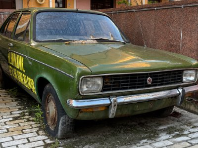 В Україні помітили рідкісний Chrysler із цікавою історією (ФОТО)
