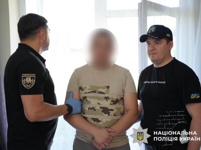 Рівнянин зі спільниками продавав автомобілі, які мали передати військовим