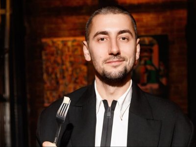 Галкіну тепер можна не вчити українську: переможець Холостячки похизувався американською грін-картою (відео) (Відео)