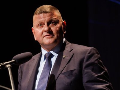  Зеленський викликав Залужного в Київ: цікавило лише одне питання 