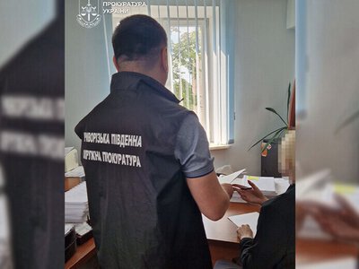 У Кривому Розі на закупівлях ліків переплатили майже 1,4 млн грн: двом працівницям лікарень повідомили про підозру