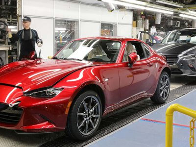 Mazda натякає: нове покоління легендарної Miata може стати останнім із бензиновим двигуном