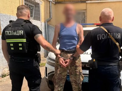 На Берегівщині затримали підозрюваного у вбивстві: тіло намагався винести в килимі
