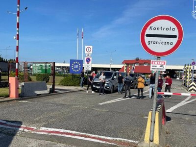 До України екстрадували підозрюваного у збуті та контрабанді наркотиків