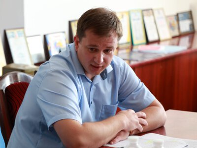 У Хмельницькій ОВА звільнили посадовця, якого підозрюють у вимаганні хабаря