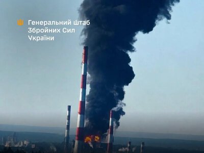 ЗСУ атакували НПЗ у Росії, міст і склад дронів окупантів