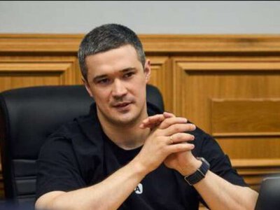 Глава оборонного відомства заявив про тисячі охочих підписати нові військові контракти