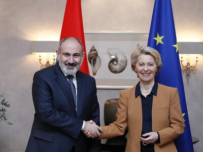 Урсула фон дер Ляєн у Єревані оголосила про новий пакет допомоги Вірменії на €200 млн