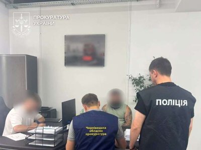 Розтратили понад 6,5 млн грн на протиожеледній суміші для доріг: нові підозри на Буковині