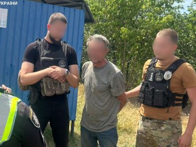 На Запоріжжі затримали чоловіка, який продавав зброю та боєприпаси