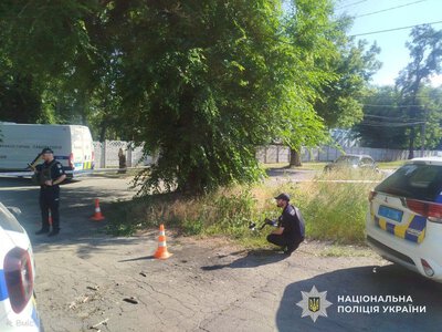 У Кам’янському чоловік під час перевірки документів кинув гранату в поліцейського та військового РТЦК: усі троє поранені