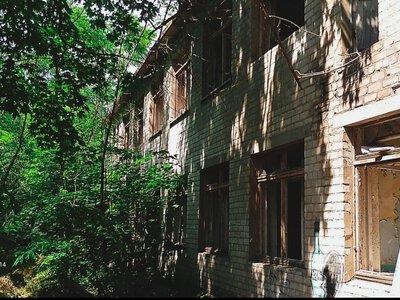 Наче декорації до фільму жахів: як сьогодні виглядає покинутий дитячий садок Сонечко у Кам’янському