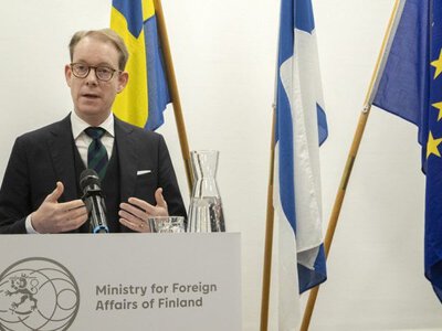 МЗС Швеції офіційно переходить на українське написання топонімів у шведській мові
