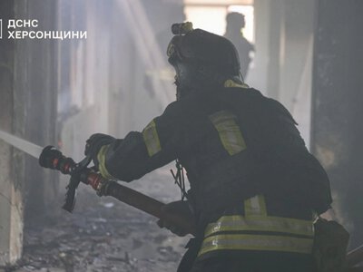 Російські війська обстріляли лікарню у Херсоні: один медик загинув, є поранені