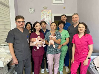 Врятоване життя вагою 1600 грамів: львівські хірурги творять дива для немовляти із Закарпаття