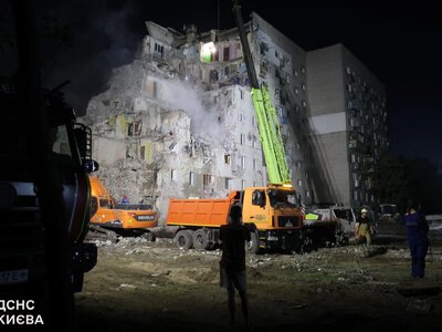 У Києві триває пошук трьох осіб, які зникли після російського обстрілу