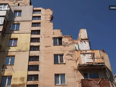 Відселили 18 квартир і демонтують перекриття: як у Хмельницькому відновлюють пошкоджений вибухом будинок