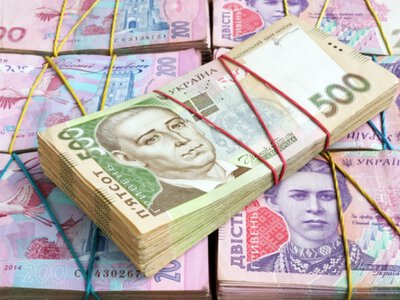 На Рівненщині за фінансові махінації на понад 640 тис. грн судитимуть бухгалтерку гімназії