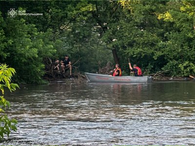 Матір врятованого під час потопу на Кременеччині хлопчика зворушливо подякувала рятівникам