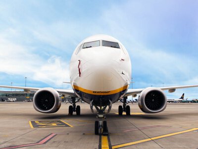 Ryanair б’є на сполох: черги у 7 аеропортах через EES у піковий сезон