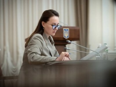 Держава купуватиме житло для медиків Херсонщини, які переїхали з ТОТ, – Свириденко