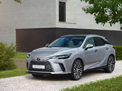Lexus за 2 млн: відомий депутат придбав елітне авто та розбурхав мережу