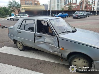 У Франківську автомобіль збив 15-річного хлопця на електросамокаті