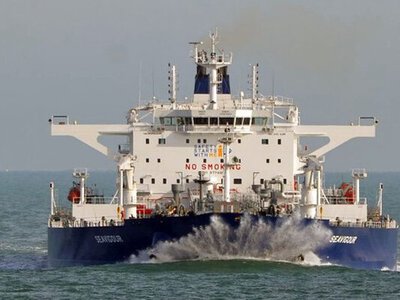 Нафтовий обвал для РФ: ціна на Urals впала у 2,5 раза