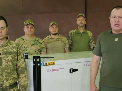 Автономна енергія для фронту: «Українська команда» передала 16-кіловатний генератор 33-му штурмовому полку